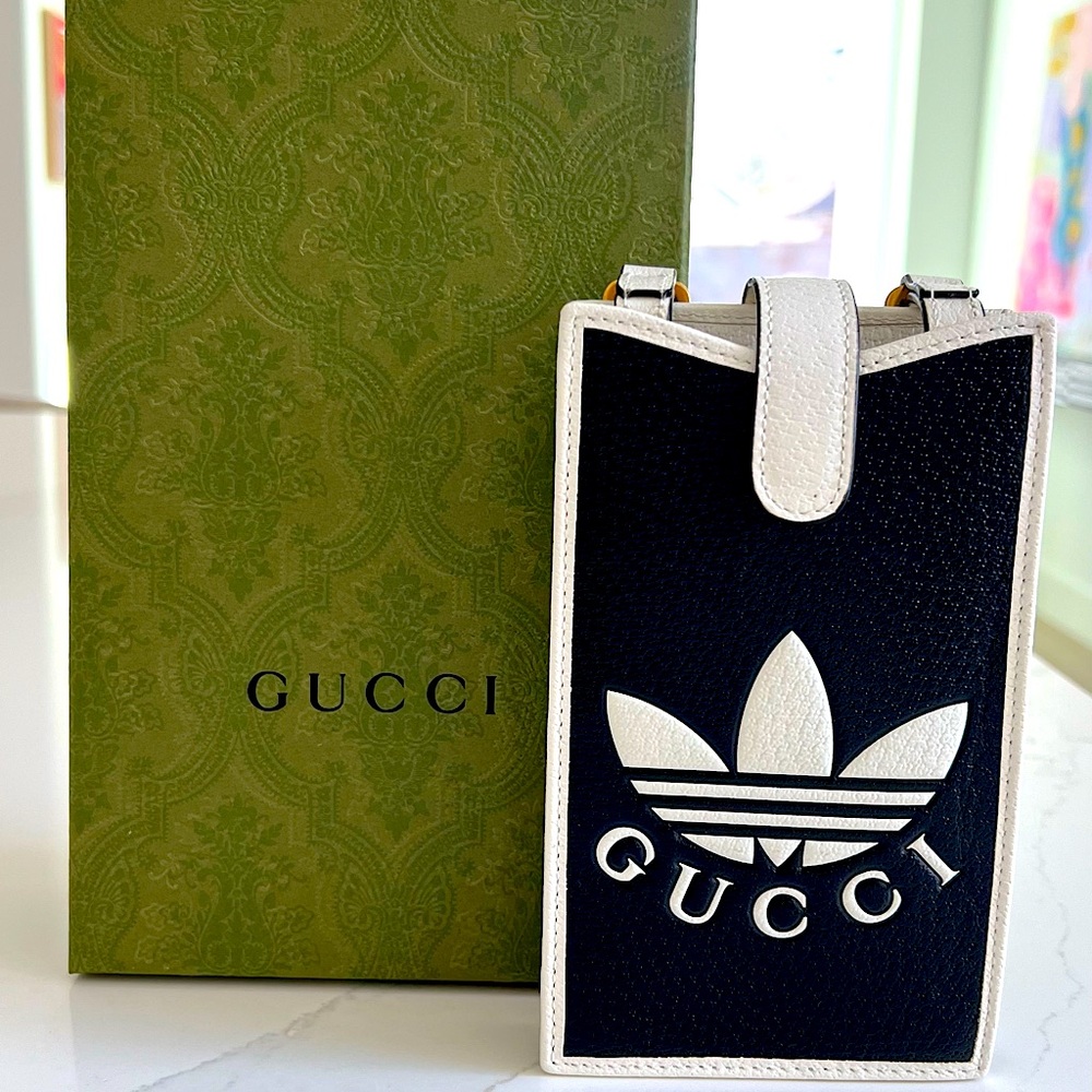 Gucci X Adidas Leather Smartphone Case/ Wallet Crossbody Bag Black/White
